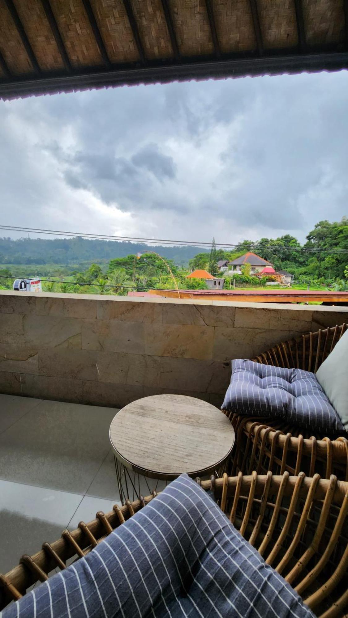 Aby Guest House By Paradise Sidemen  Exterior photo